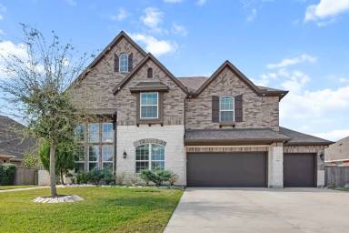 Main picture of 1984 Highland Meadows Dr