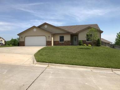 Main picture of 920 Locharno Dr