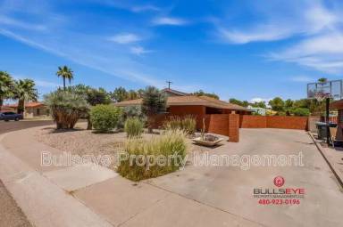 Main picture of 1617 W Flower Cir N