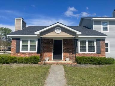 Main picture of 3933 Miramar Drive Ext