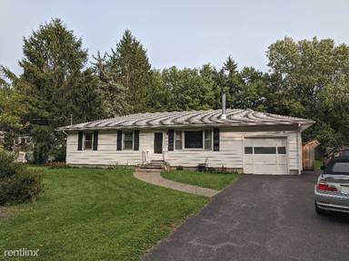 Main picture of 930 Route 308