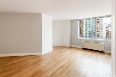 Main picture of The Capitol