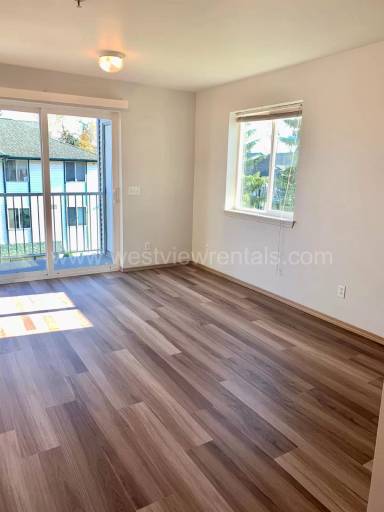 Main picture of 135 Prince Ave
