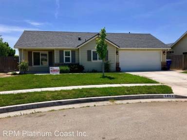 Main picture of 5884 E Kaviland Ave