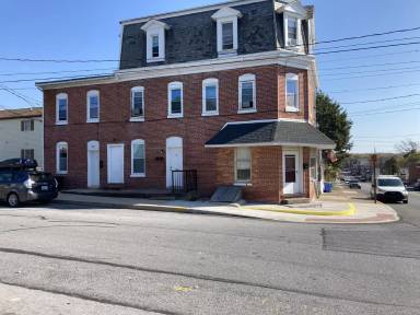 Main picture of 263 Ann St