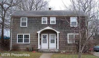 Main picture of 209 Campus Ave