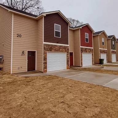 Main picture of 20 Breanna Way