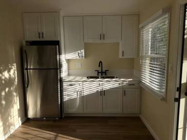 Main picture of 371 Adena St
