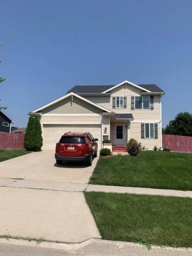 Main picture of 2456 E Kenyon Ave