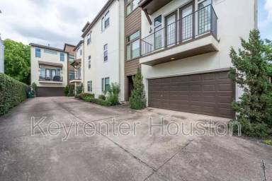 Main picture of 2509 Pease St