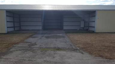 Main picture of 405 Aviation Dr