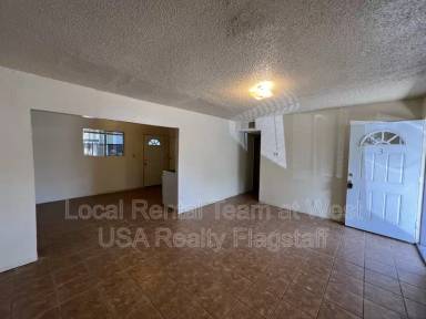 Main picture of 117 E Ellery Ave