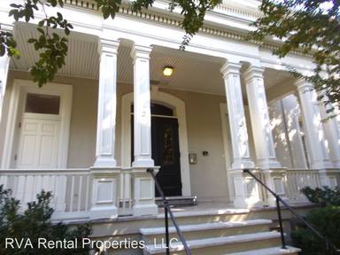 Main picture of 212 W Franklin St