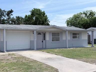 Main picture of 5020 Vickers Dr