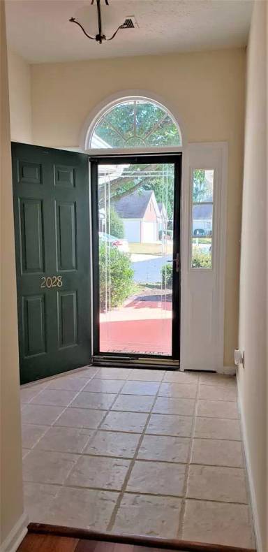 Main picture of 2028 Old Charleston Cir