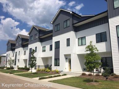 Main picture of 3081 Saint Elmo Ave
