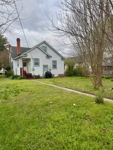 Main picture of 236 Pocahontas Pl