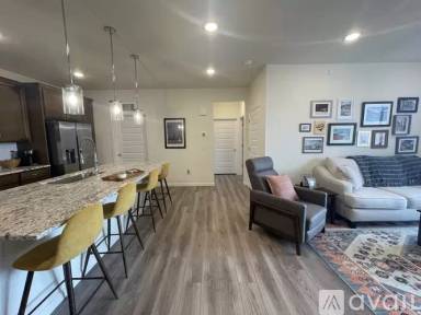 Main picture of 3825 Presidio Pt
