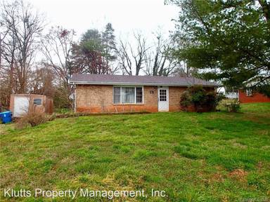 Main picture of 148 Sycamore St