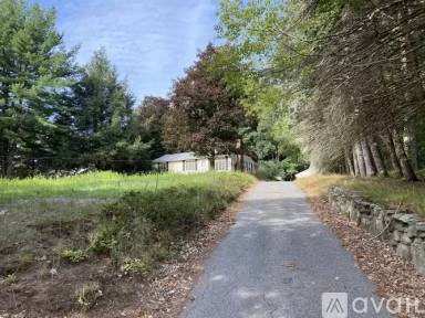 Main picture of 463 Bailey Rd