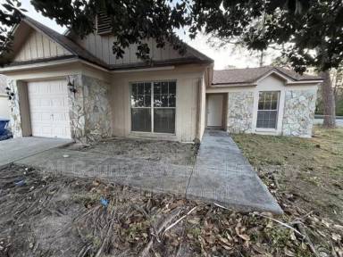 Main picture of 10001 Turkey Trot Pl