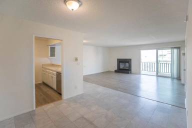 Main picture of 35 24th Ave