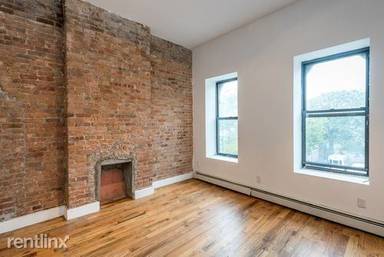 Main picture of 518 Chauncey St