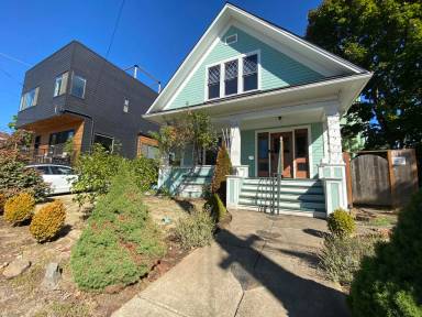 Main picture of 4412 NE 18th Ave
