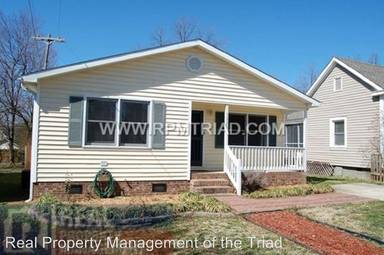 Main picture of 1921 Bradford St