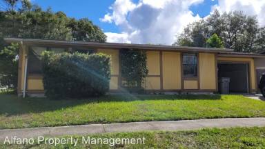 Main picture of 566 Martin Pl Blvd