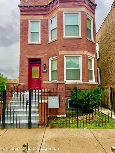 Main picture of 1006 N Lawndale Ave