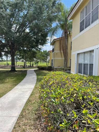 Main picture of Isles At Lago Mar