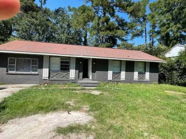 Main picture of 1617 Apple Valley Dr