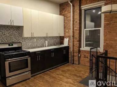 Main picture of 1223 Bushwick Ave