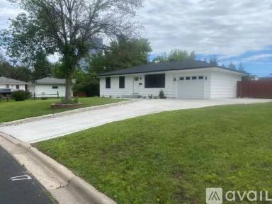 Main picture of 8209 Goodrich Rd