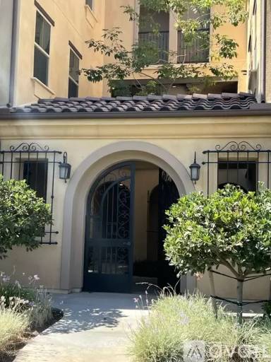 Main picture of 404 Maravilla Ln
