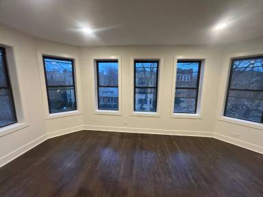 Main picture of 6134 N Talman Ave
