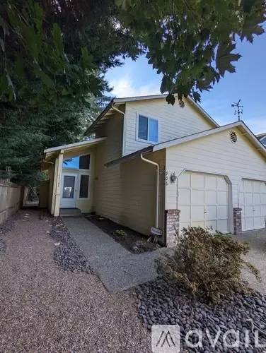 Main picture of 906 Harrison Ave
