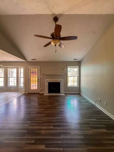 Main picture of 118 Jefferson Dr