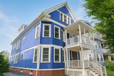 Main picture of 276 Willow St