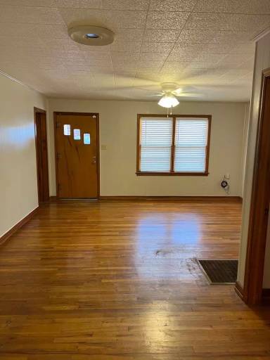Main picture of 1615 Woodruff Ln
