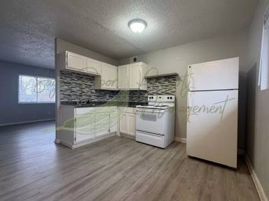 Main picture of 5529 Freeman Ave