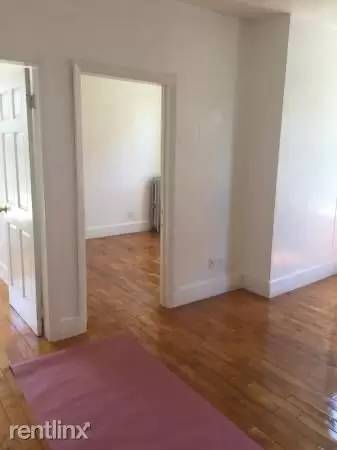 Main picture of 4 Adella Pl
