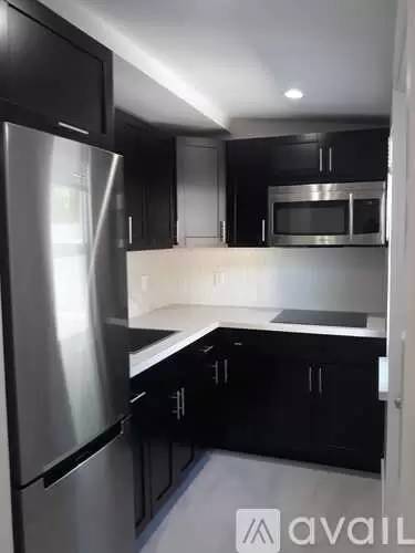 Main picture of 2379 NW 102nd St