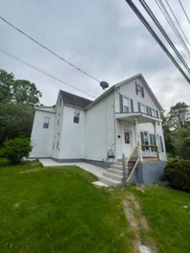 Main picture of 131 W High St