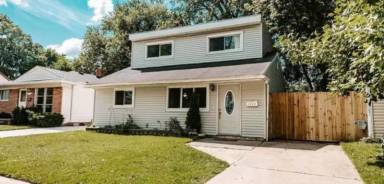 Main picture of 1426 E Woodruff Ave