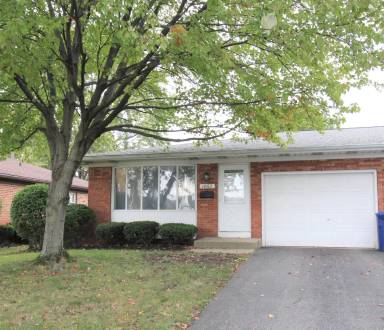 Main picture of 1892 Hampstead Dr