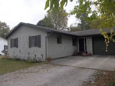 Main picture of 5098 Budd St
