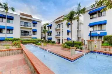 Main picture of 8310 Regents Rd