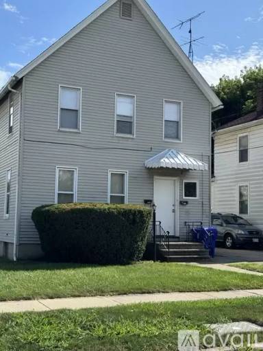 Main picture of 2003 61st St